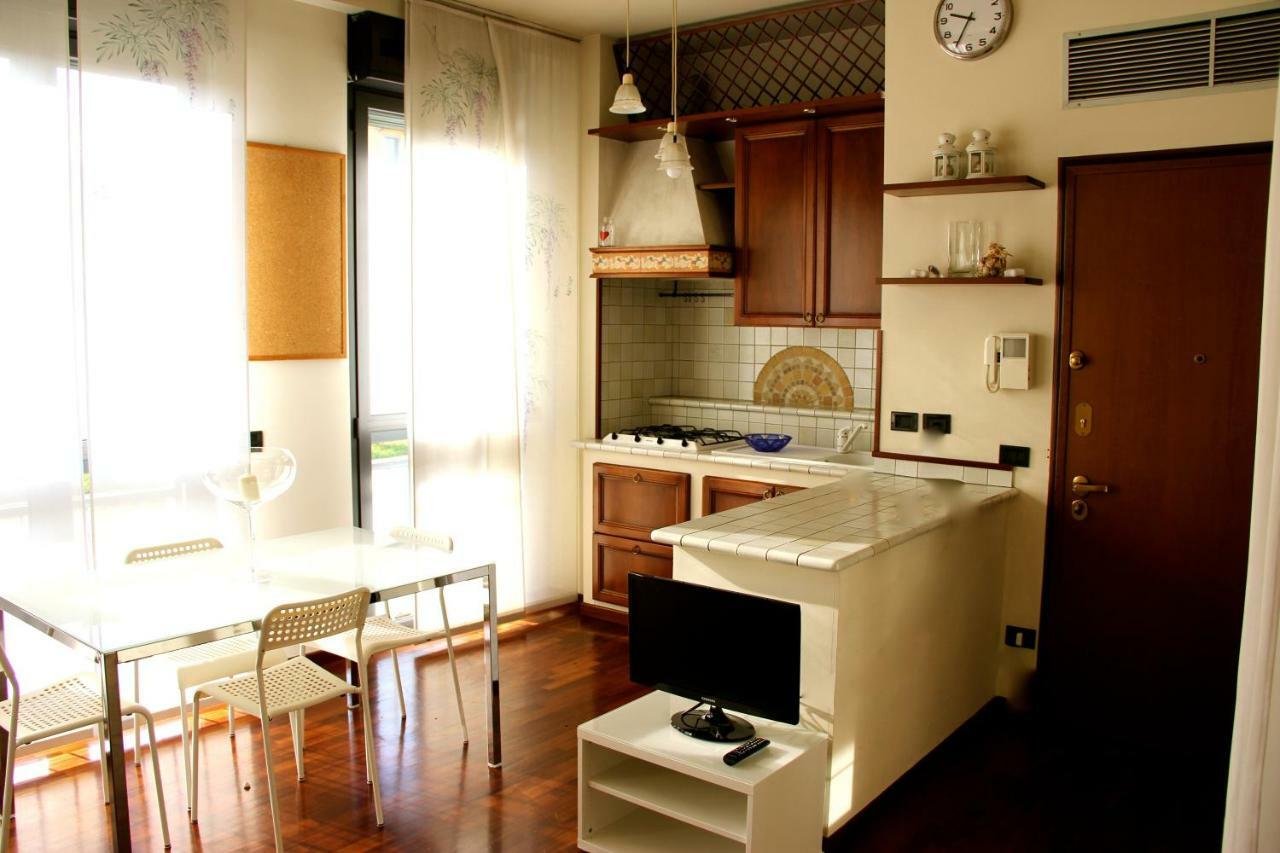 דירות מילאנו Studio Downtown Fantastic Area מראה חיצוני תמונה