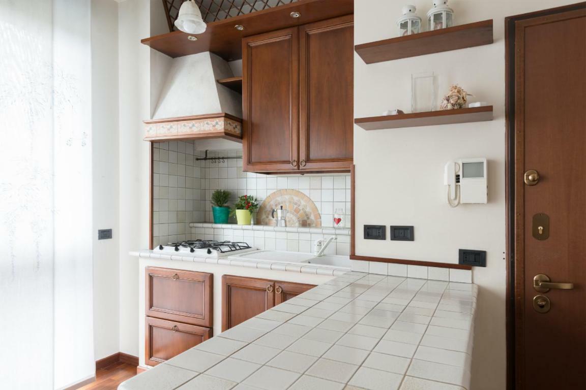 דירות מילאנו Studio Downtown Fantastic Area מראה חיצוני תמונה