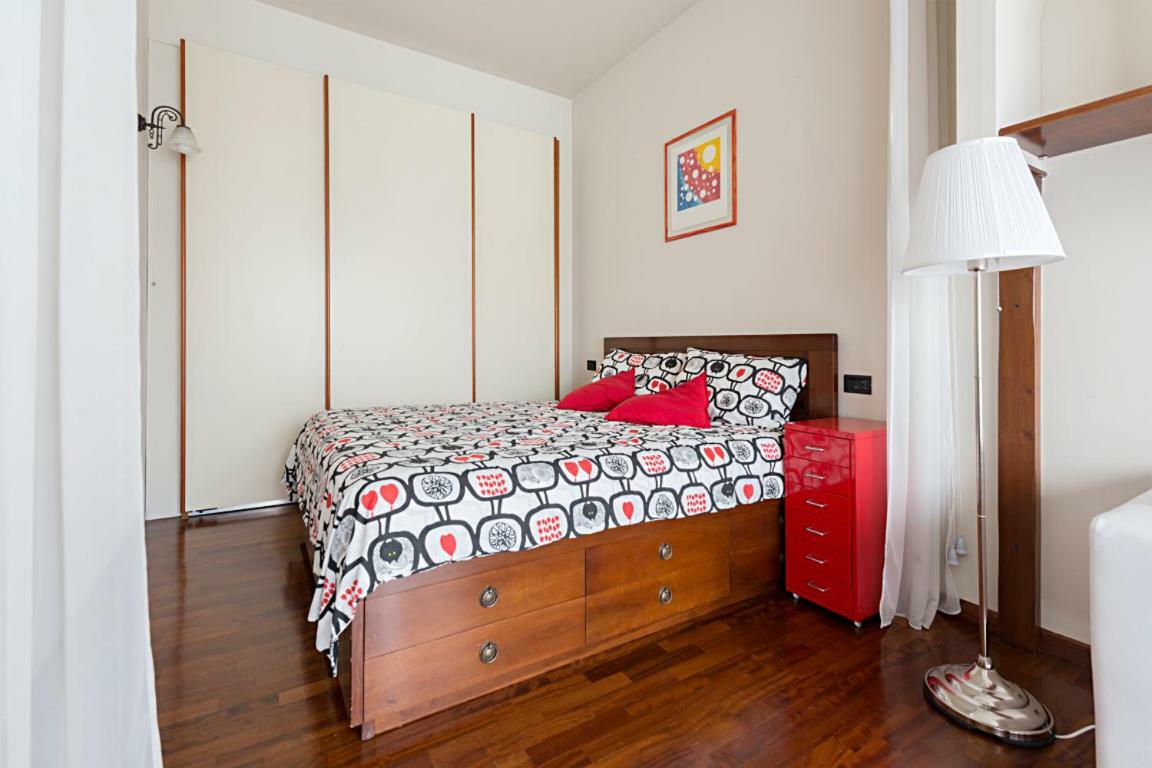 דירות מילאנו Studio Downtown Fantastic Area מראה חיצוני תמונה